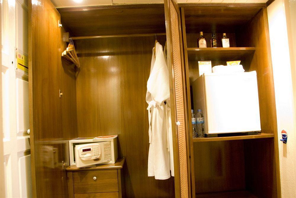 Buddy Lodge, Khaosan Road Отель 4*