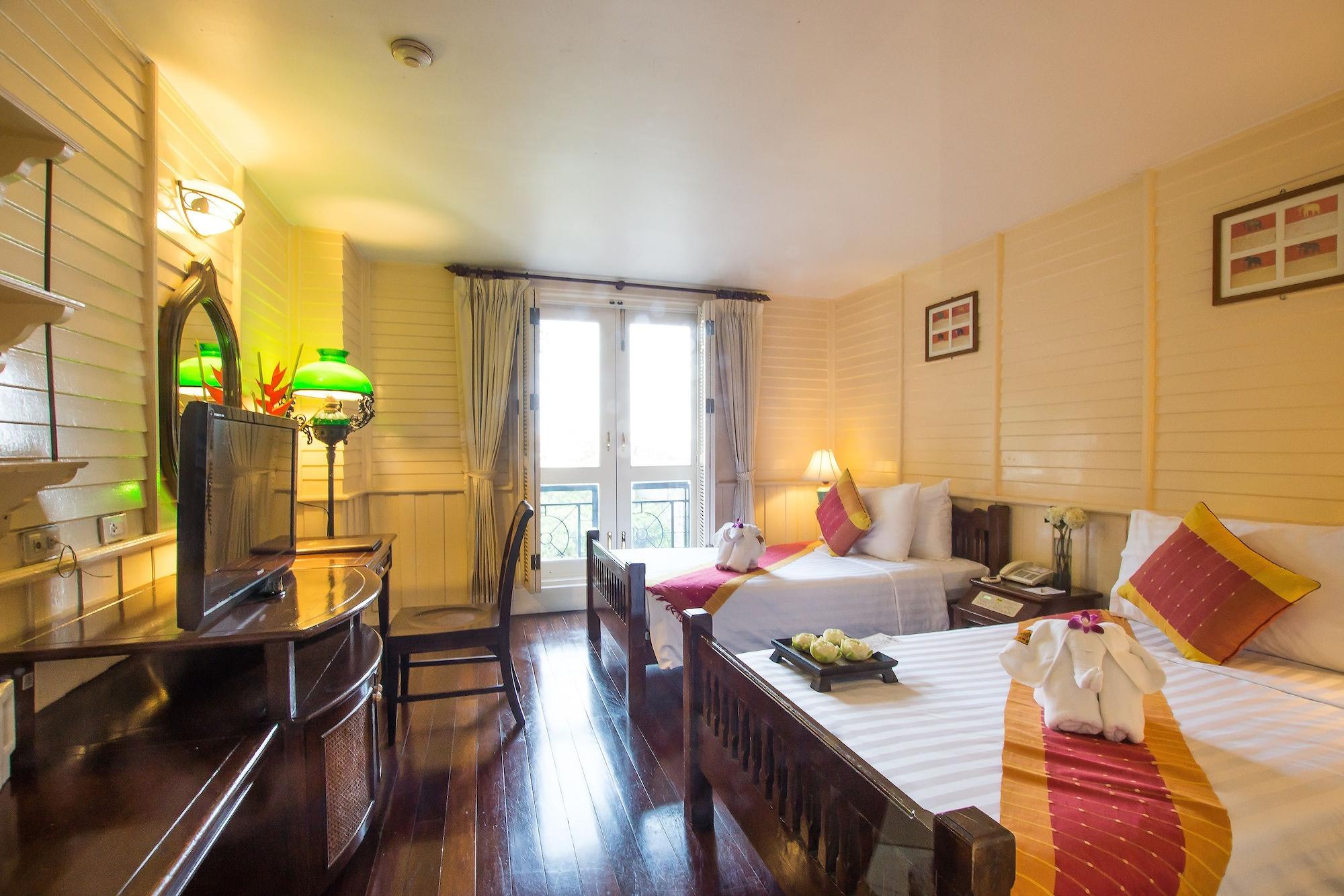 Отель Buddy Lodge, Khaosan Road 4*